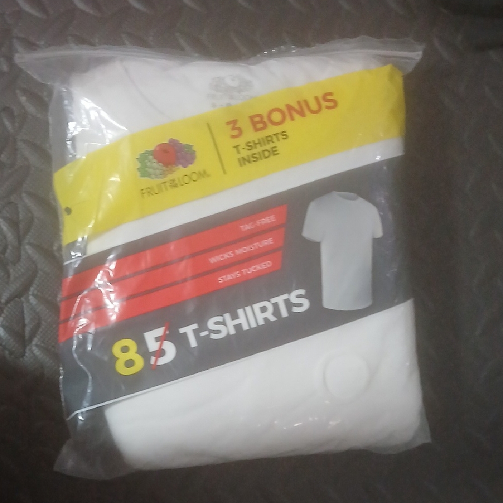 Fruit of the Loom White Men's T-Shirt 8-Pack